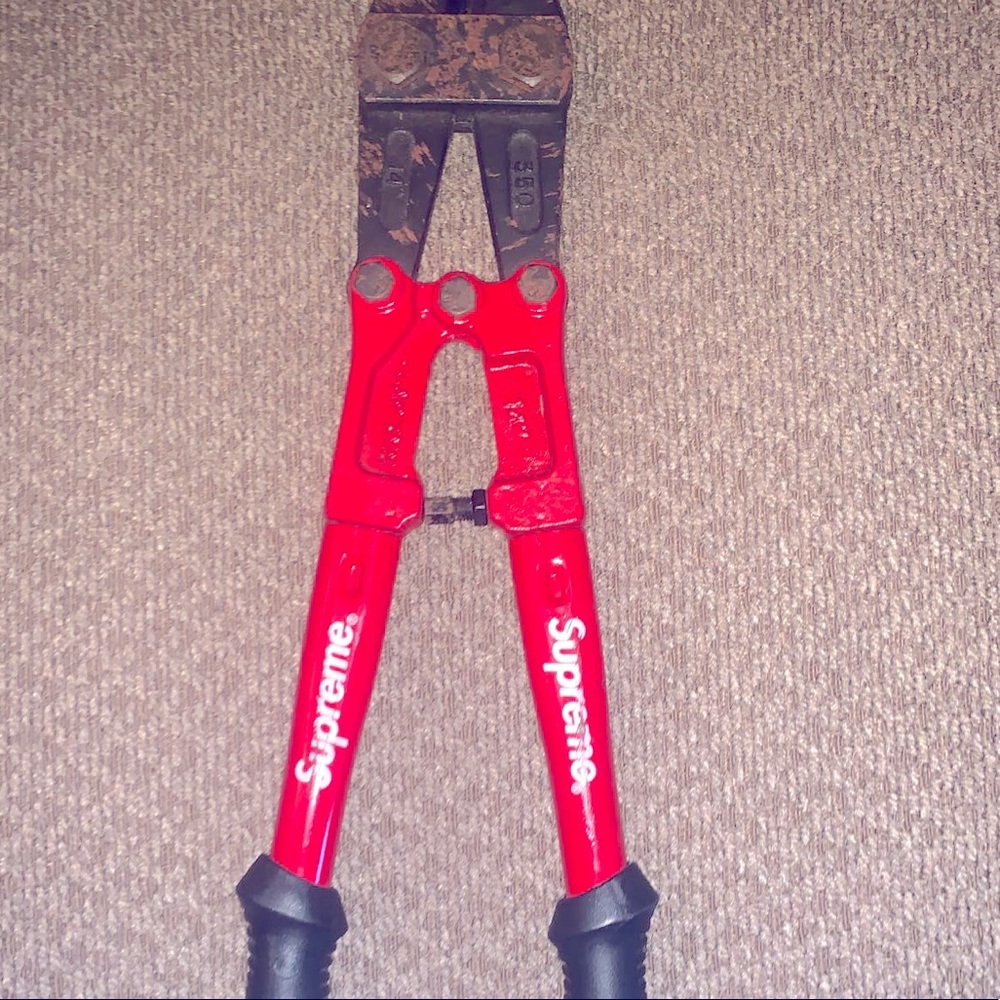 Supreme Bolt Cutters